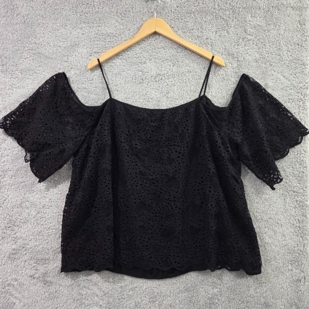 Vince Camuto Cold Shoulder Top‎ Women's XL Black Floral Lace Scalloped Blouse